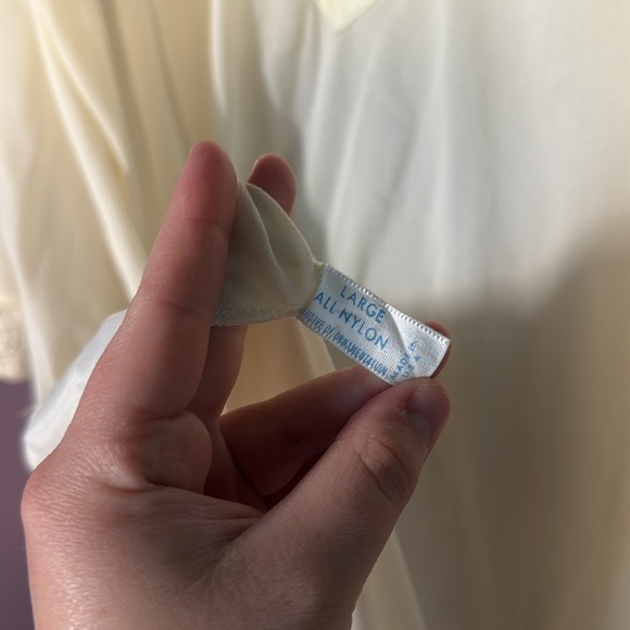 Vintage Van Raalte Ivory Nylon Robe Size Large – Made in USA - Picture 6 of 8